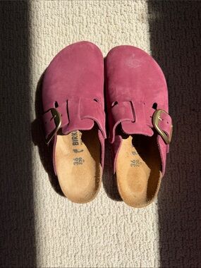 Birkenstock Women's Boston Big Buckle Clog in Deep Berry Oiled Leather